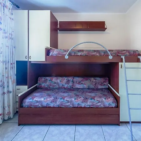 Trilocale Chiara Residence Baia Blu *
