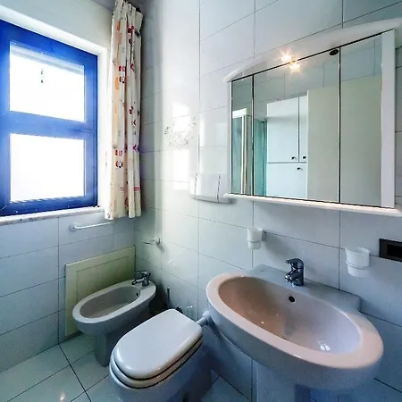 Trilocale Chiara Residence Baia Blu Holiday home *
