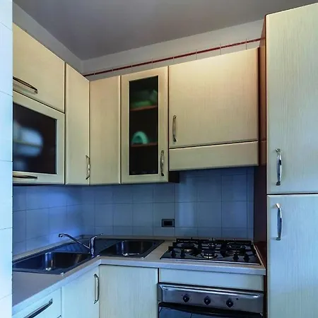 Holiday home Trilocale Chiara Residence Baia Blu *