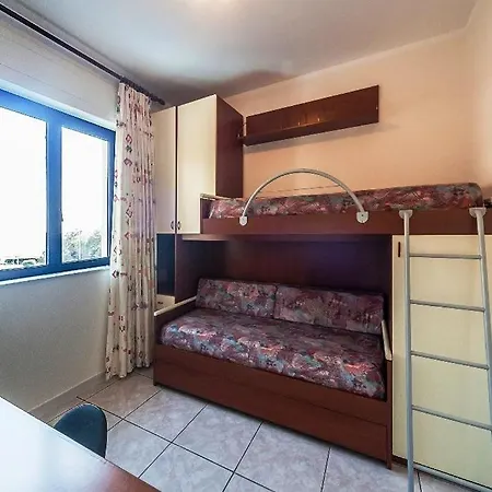 Trilocale Chiara Residence Baia Blu Holiday home *